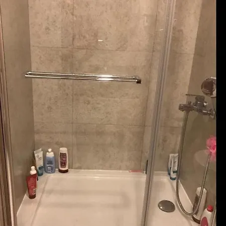 Etiler Akmerkez Karsisi 2+1 Metroya 5 Dk Apartman Isztambul